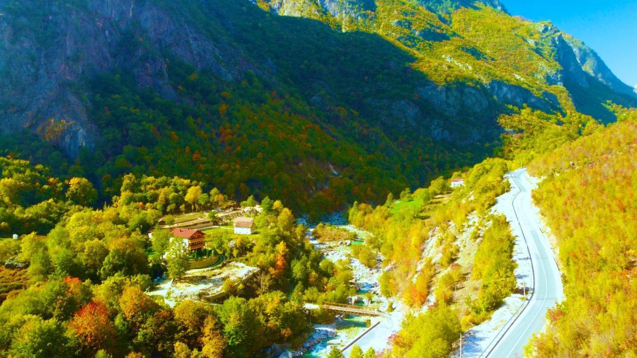 Vila Alexander B&B Вальбоне Екстер'єр фото
